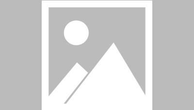 开云体育APP注册登录-巅峰对决，悬念之火点燃绿茵，强强对话谁能笑到最后？